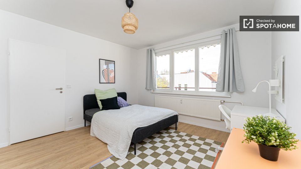 Room, Richardstraße, Berlin