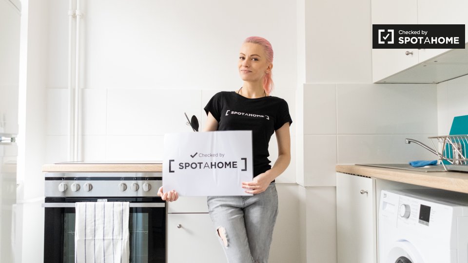Room, Graefestraße, Berlin