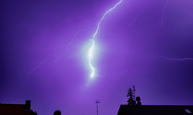 Man killed by lightning strike in Biergarten near Stuttgart