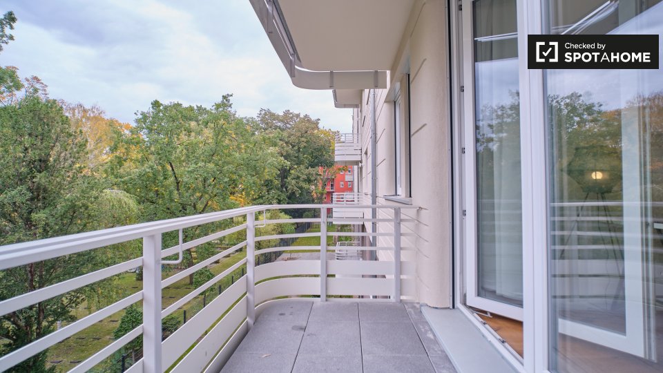 Room, Nazarethkirchstraße, Berlin