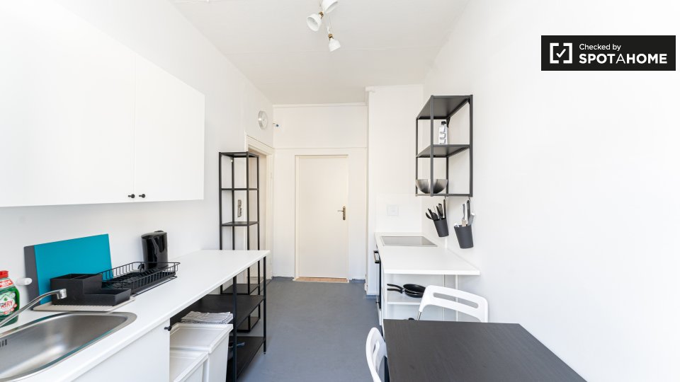 Room, Zinsgutstraße, Berlin