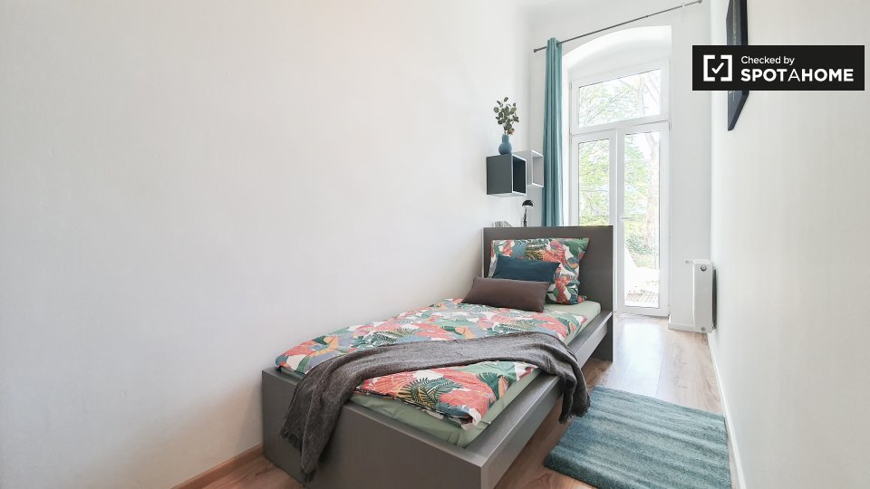 Room, Weimarische Str., Berlin