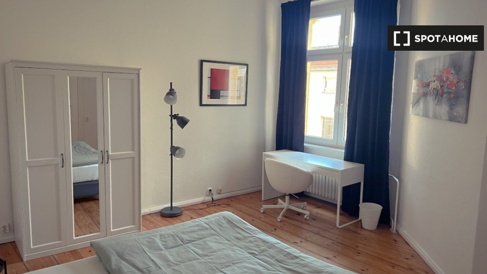 Room, Urbanstraße, Berlin
