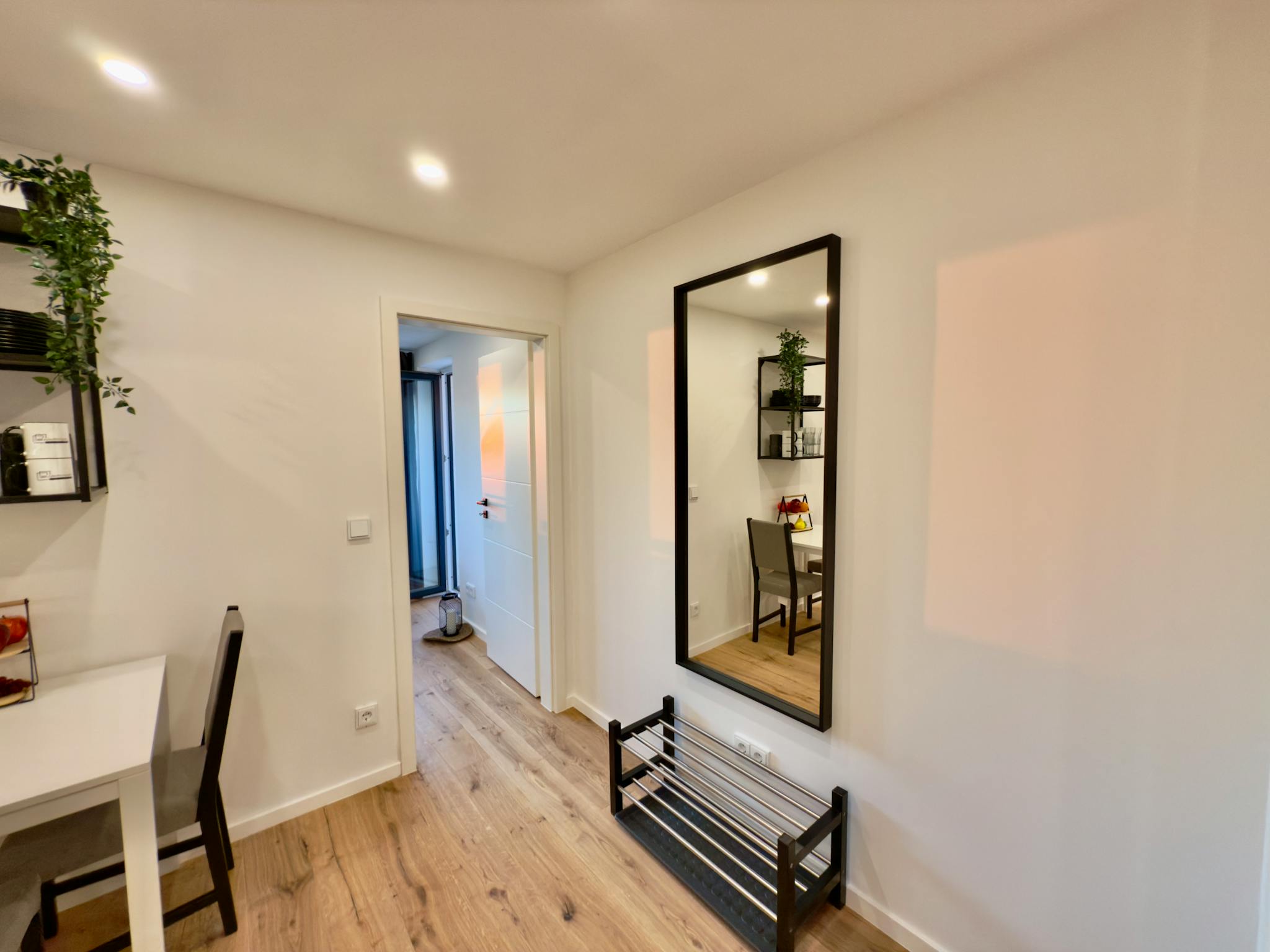 Apartment, Eberwurzstraße, Munich