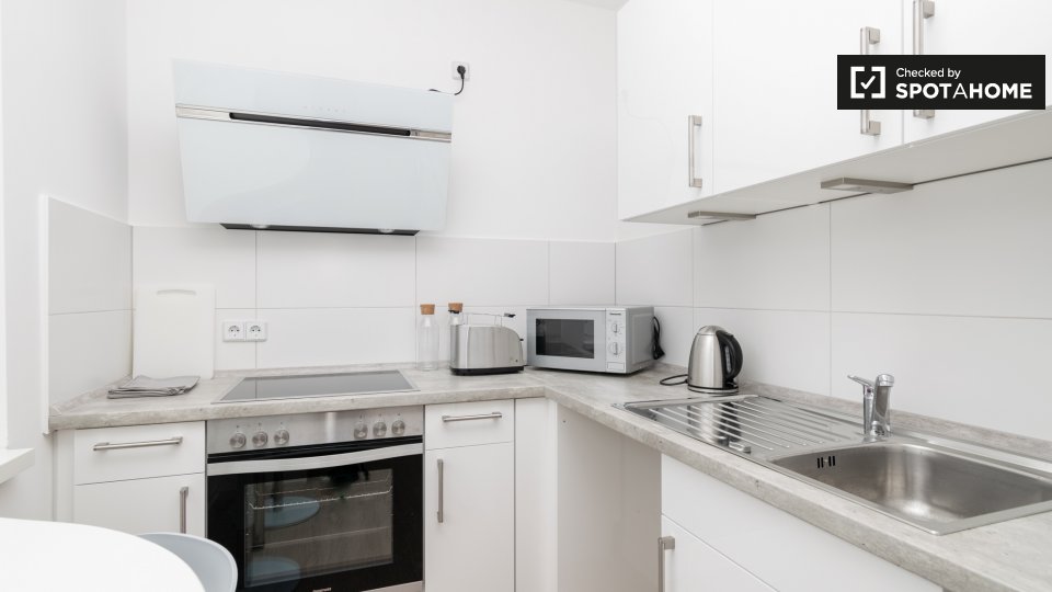 Room, Neltestraße, Berlin