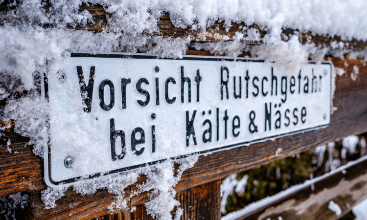 DWD issues snow warning for northern Germany, rain in the south