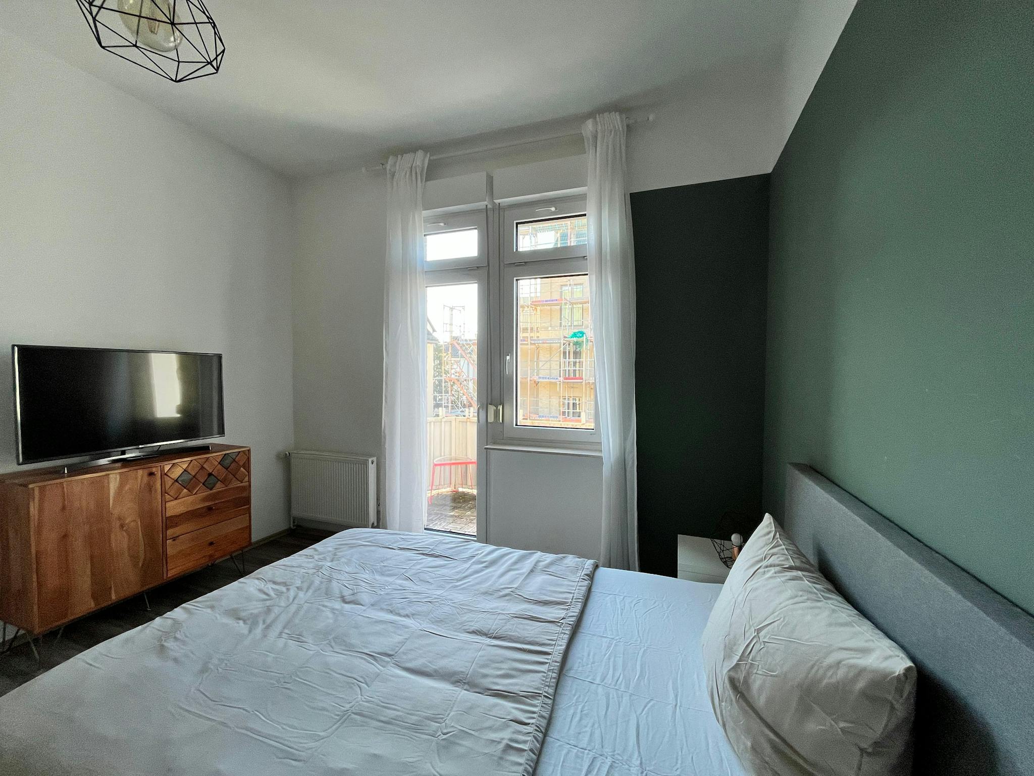 Apartment, Saalburgallee, Frankfurt