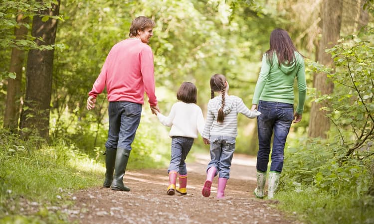 New "corona break" scheme funds holidays for low-income families in Germany