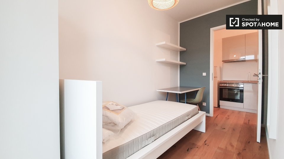 Room, Nazarethkirchstraße, Berlin