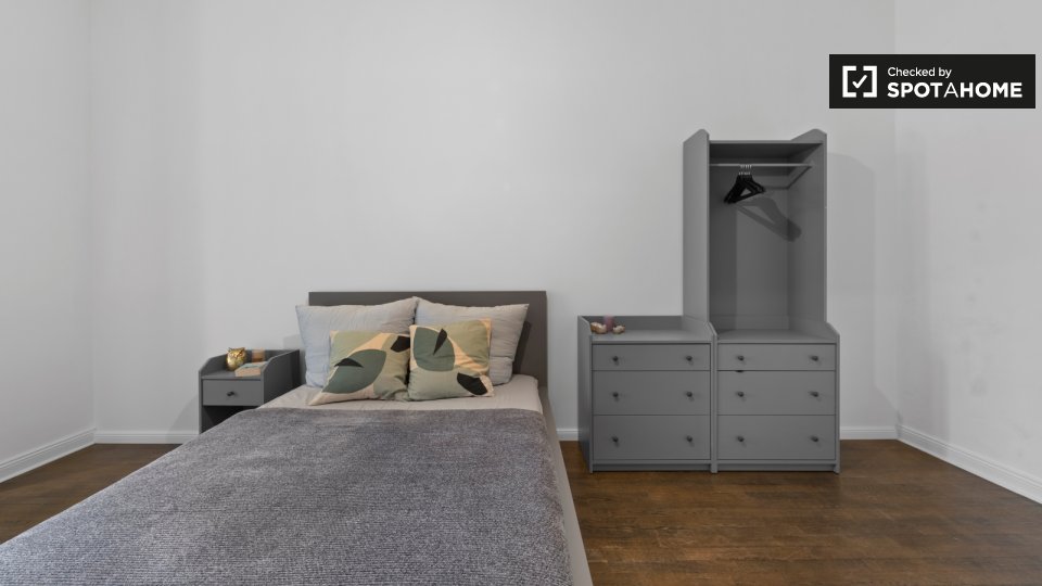 Room, Uhlandstraße, Berlin