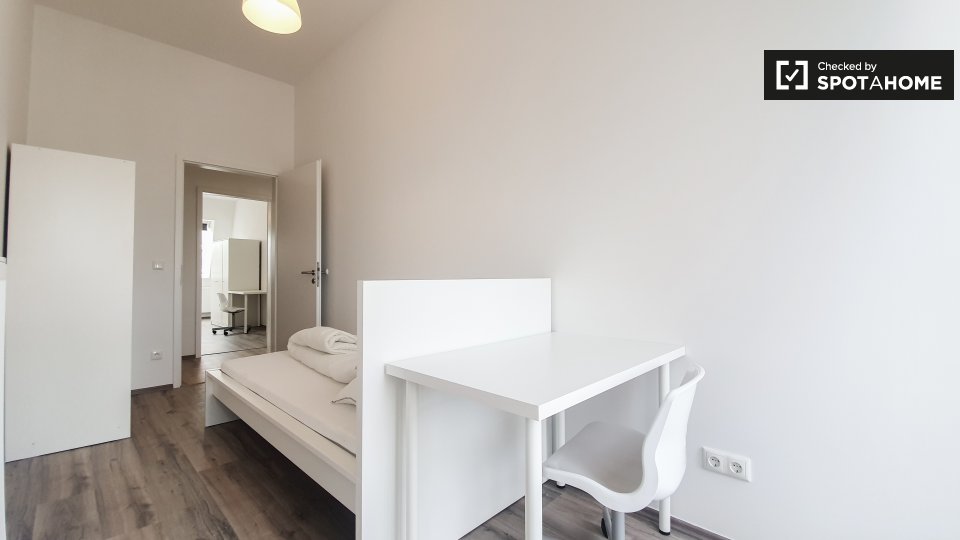 Room, Kottbusser Damm-30, Berlin
