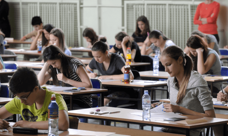 Abitur exams paused after thieves steal answer sheet in school break-in