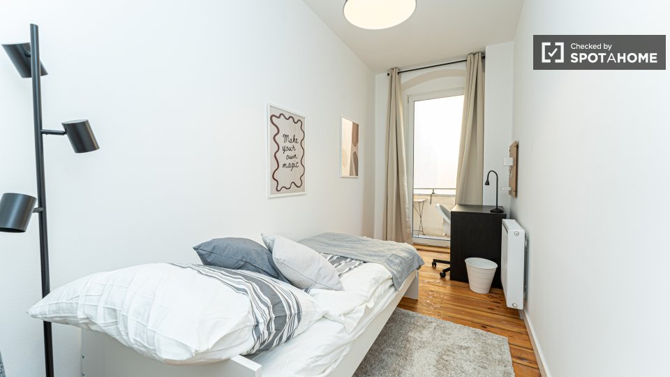 Room, Sonnenallee, Berlin
