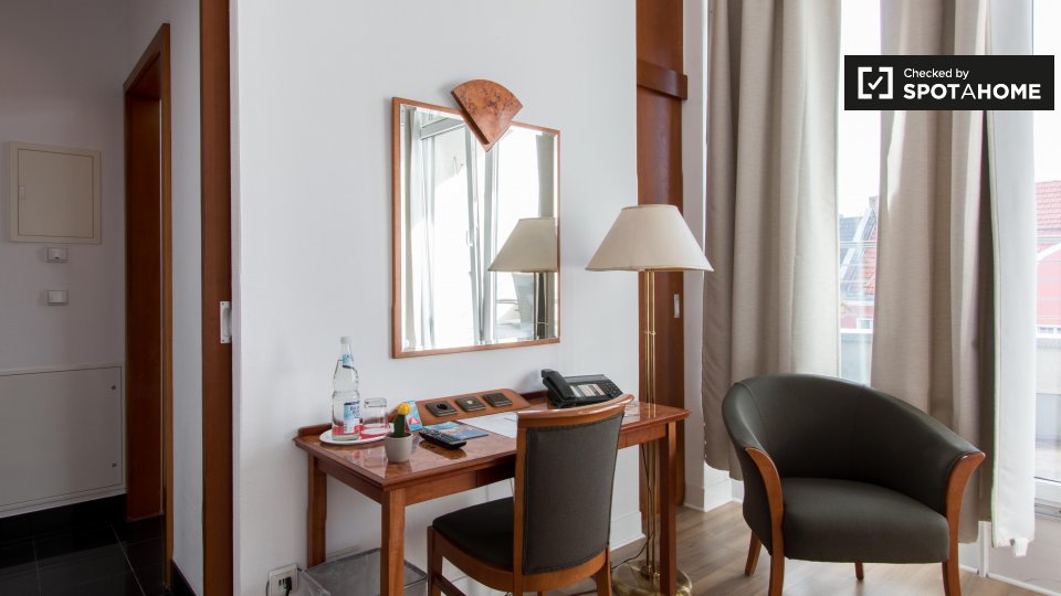 Apartment, Osnabrücker Str., Berlin