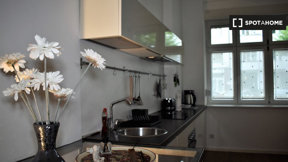 Apartment, Suarezstraße, Berlin