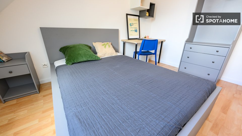 Room, Buckower Damm, Berlin