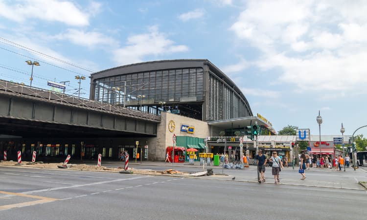 7 injured as car swerves into crowd outside Berlin station