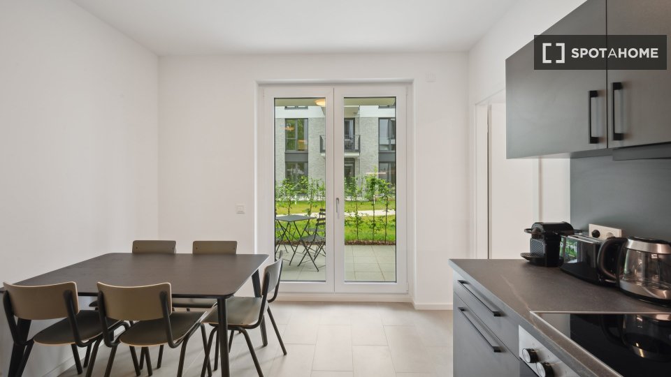 Room, SchmidstraßeF-K, Berlin