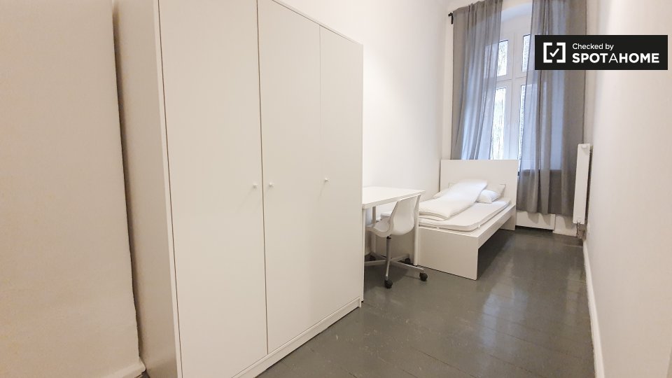 Room, Kottbusser Damm-30, Berlin