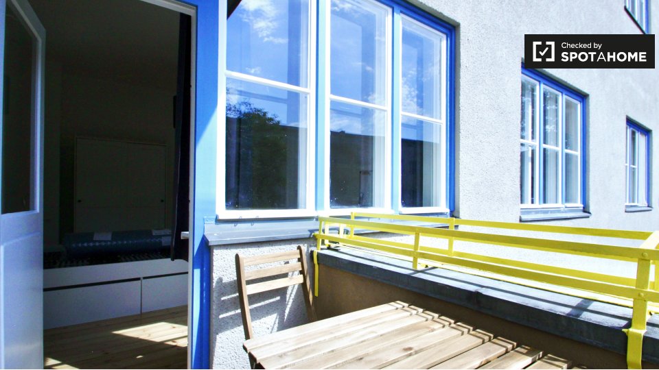 Room, Granitzstraße, Berlin