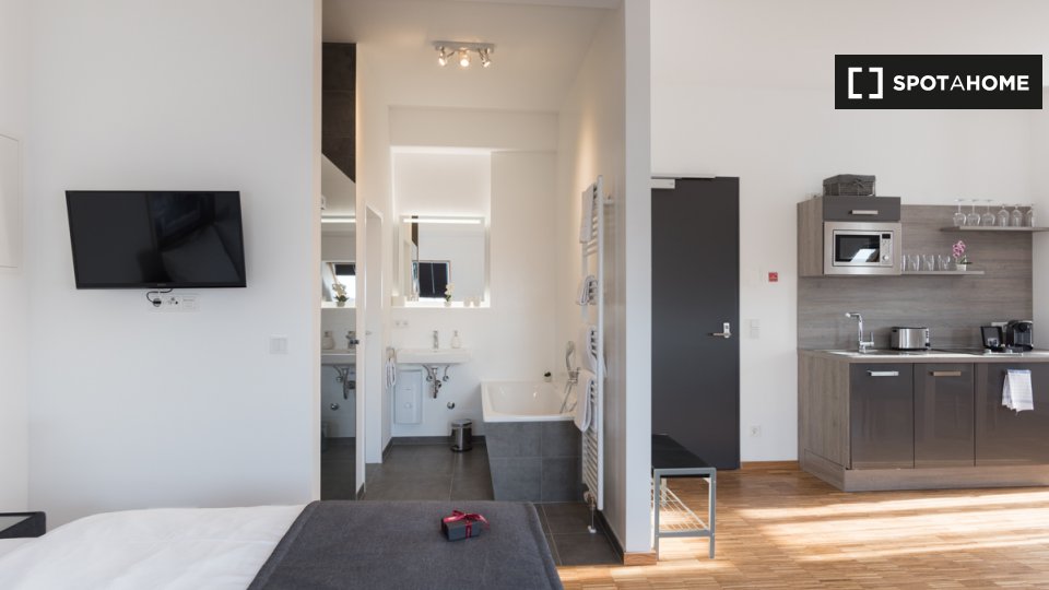 Apartment, Brunnenstraße, Berlin