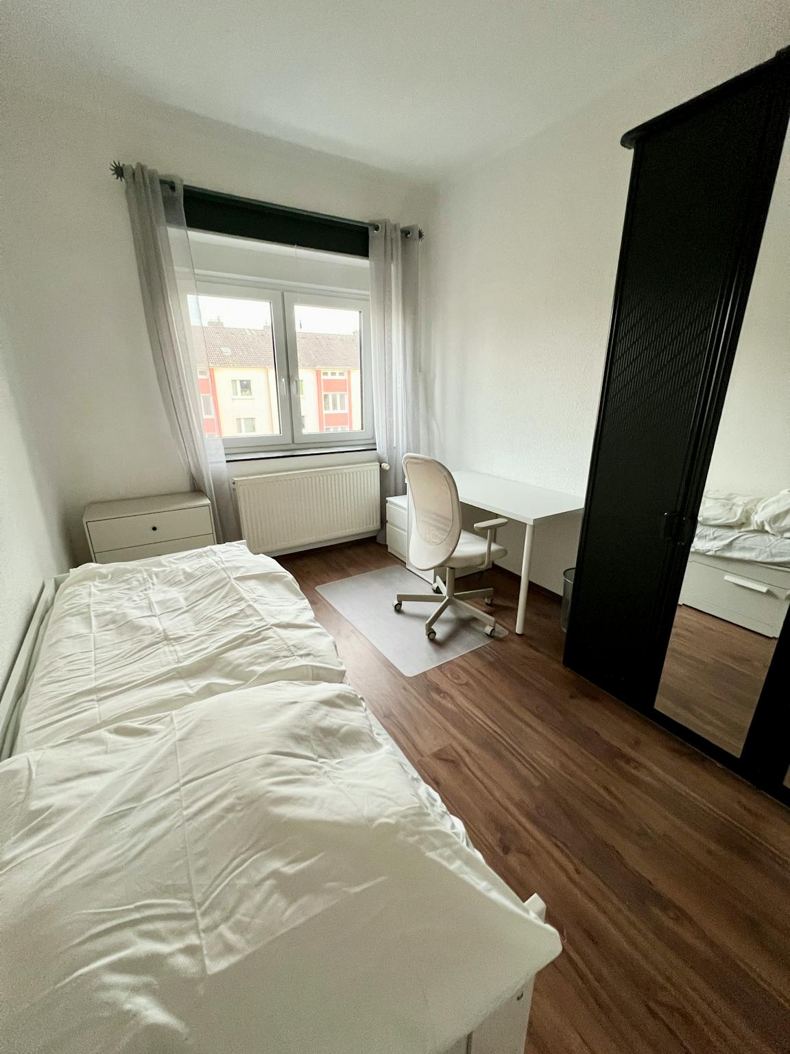 Apartment, Segeberger Weg, Dusseldorf