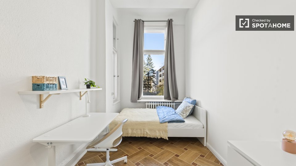 Room, Münchener Str., Berlin