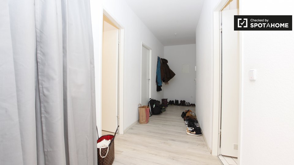 Room, KoloniestraßeA, Berlin
