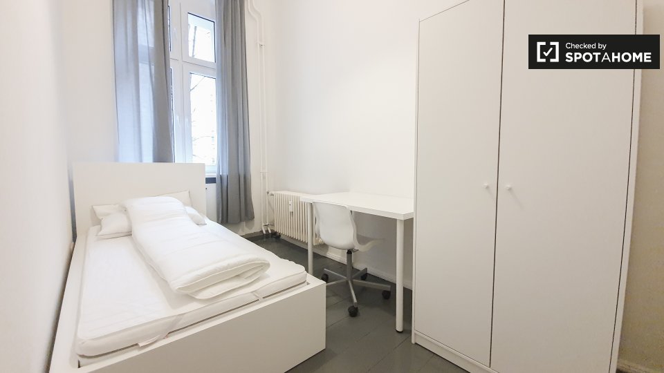Room, Kottbusser Damm-30, Berlin