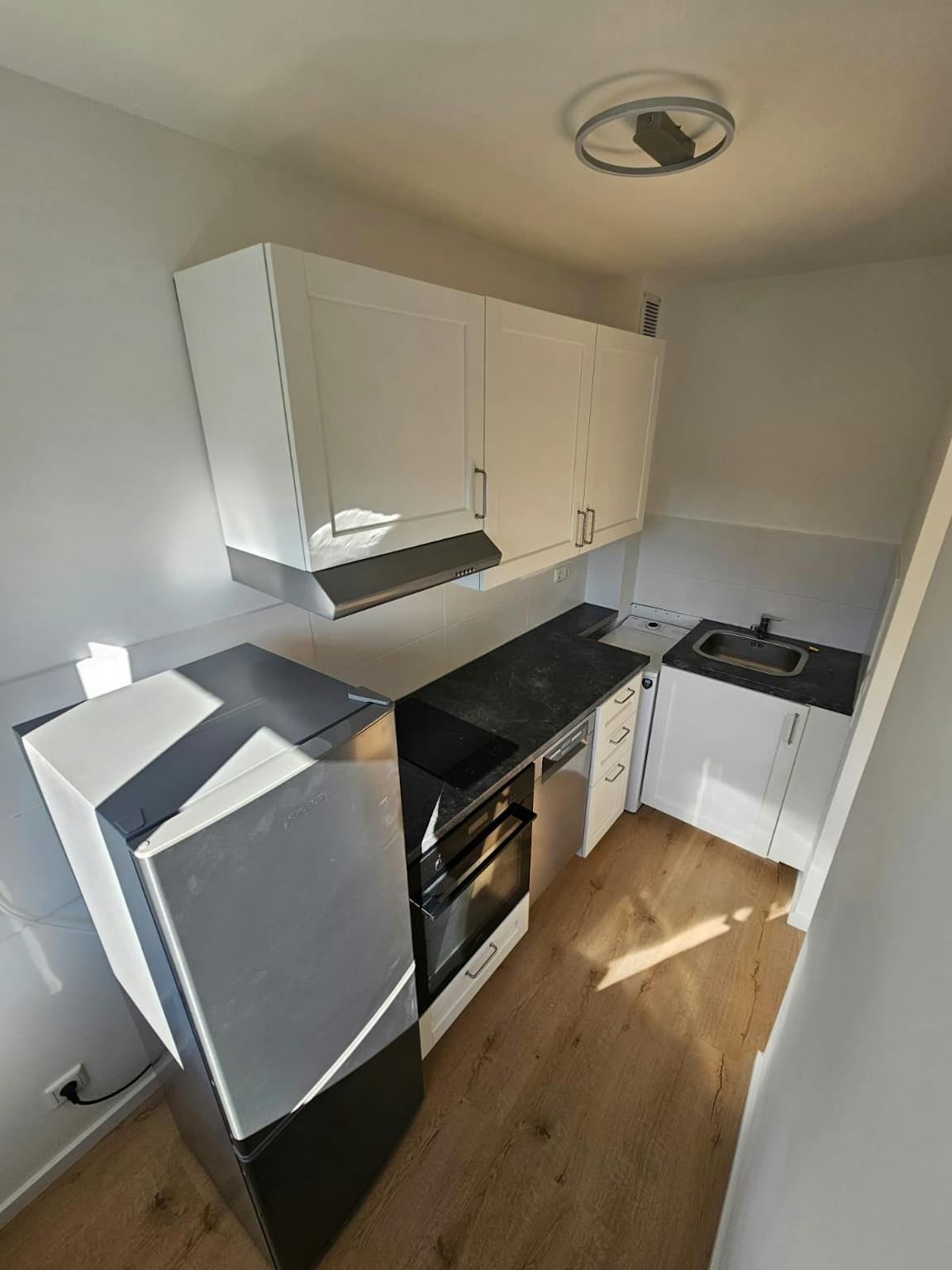 Apartment, Zeppelinstraße, Dusseldorf