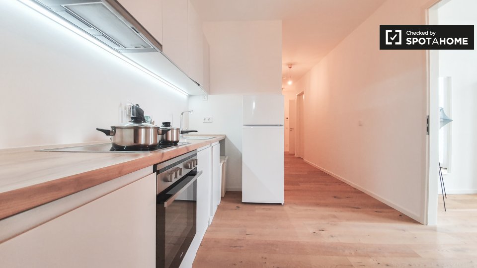 Room, Nazarethkirchstraße, Berlin