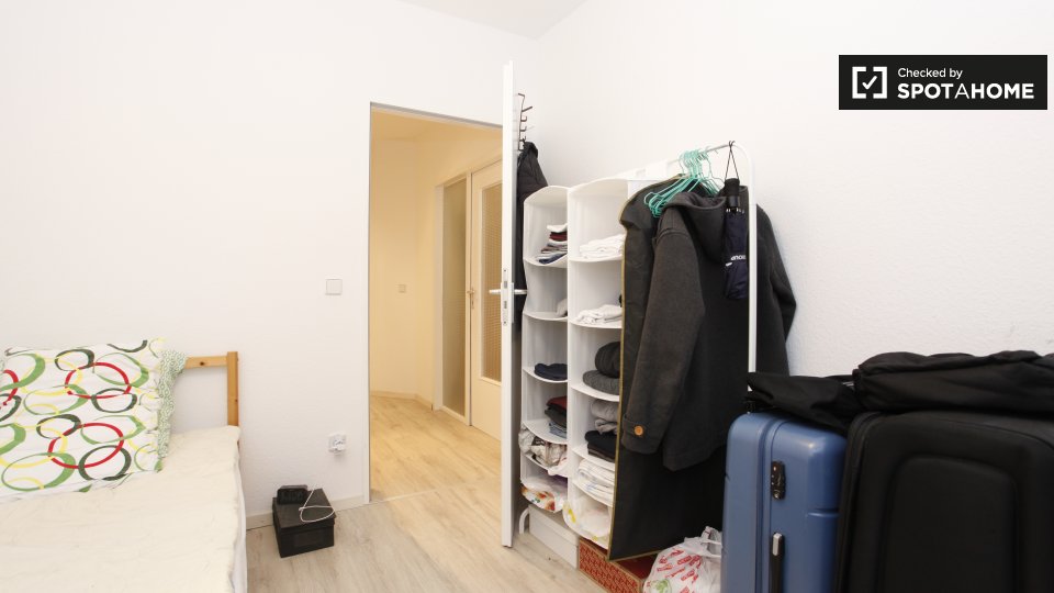 Room, KoloniestraßeA, Berlin