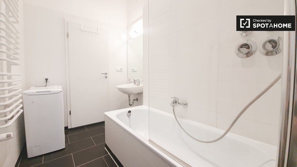 Room, Ibsenstraße, Berlin