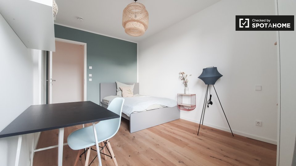 Room, Nazarethkirchstraße, Berlin