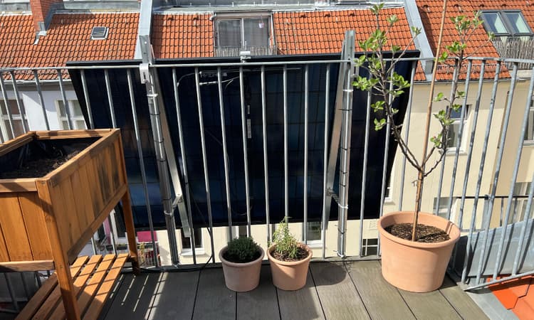 Turn your balcony into a power plant with a solar panel from Ostrom