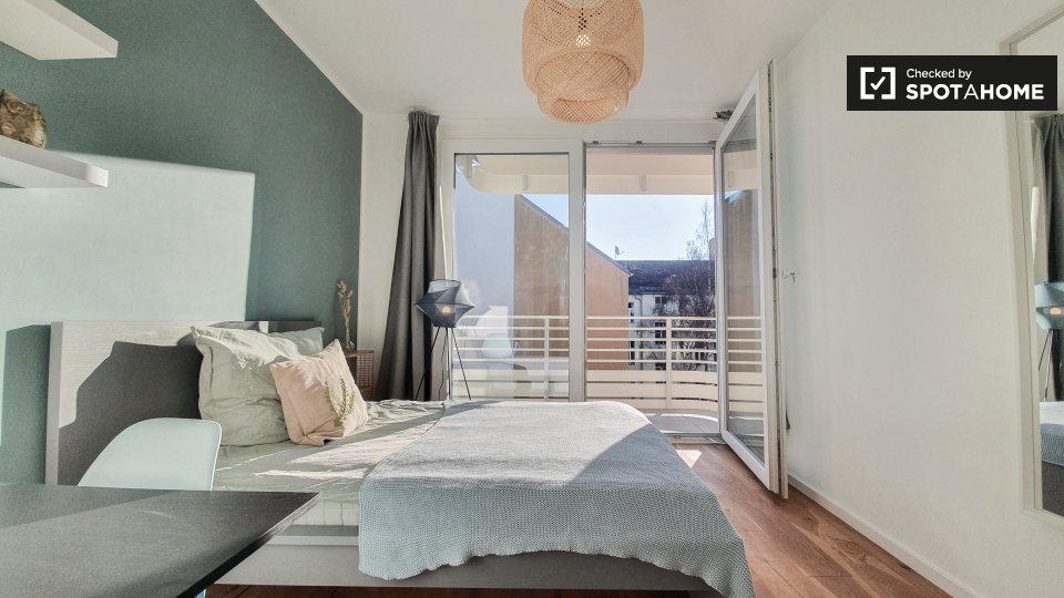 Room, Nazarethkirchstraße, Berlin