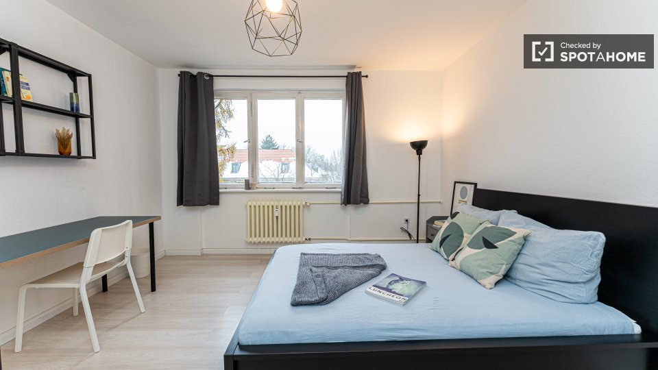 Room, Forckenbeckstraße, Berlin