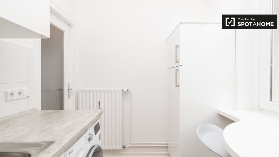 Room, Neltestraße, Berlin