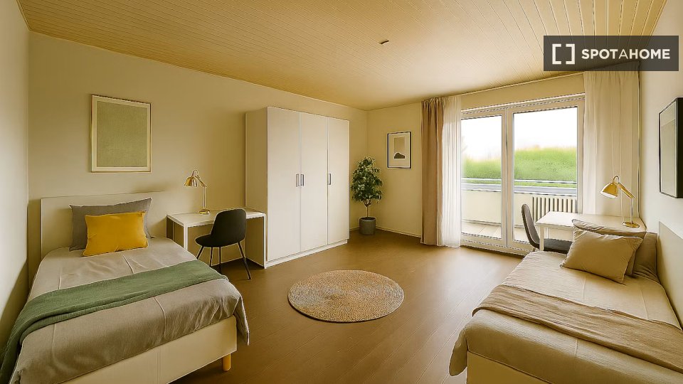 Room, Leykestraße, Berlin