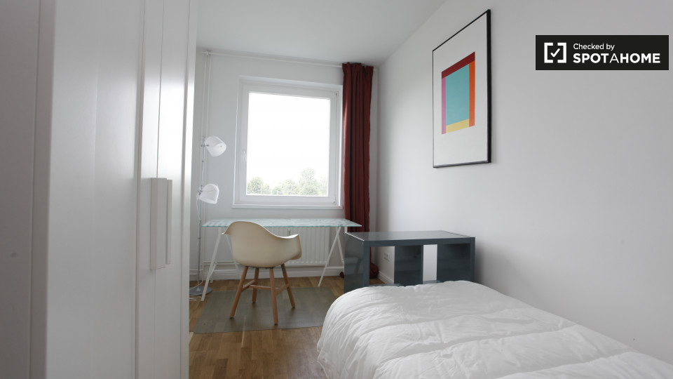 Room, Neltestraße 25, 12489 Berlin, Germany, Berlin