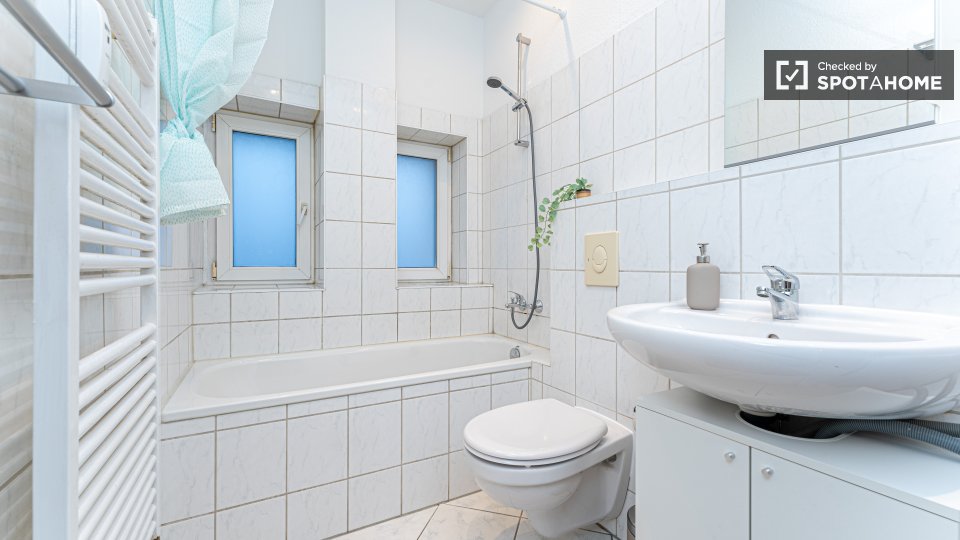Room, Sterndamm, Berlin