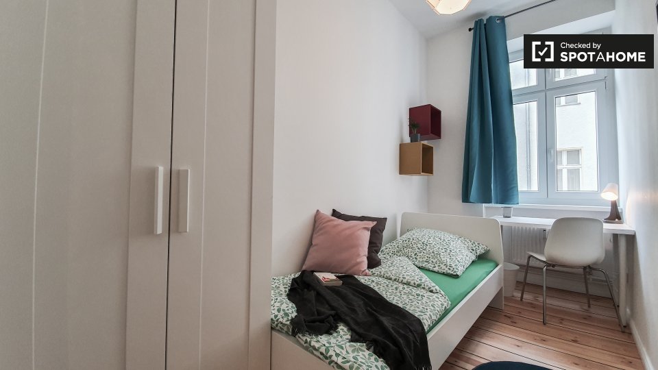 Room, Hoffmannstraße, Berlin