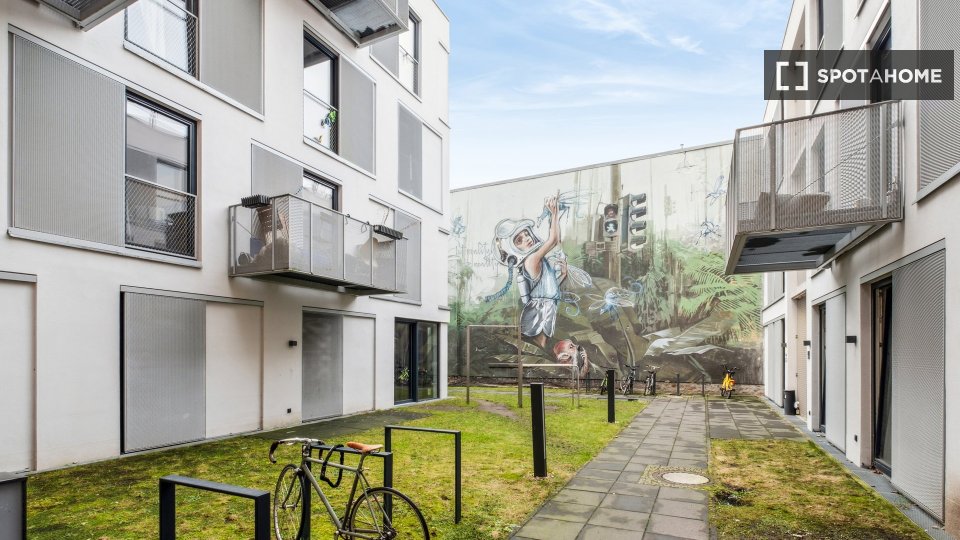 Room, MüllerstraßeA, Berlin
