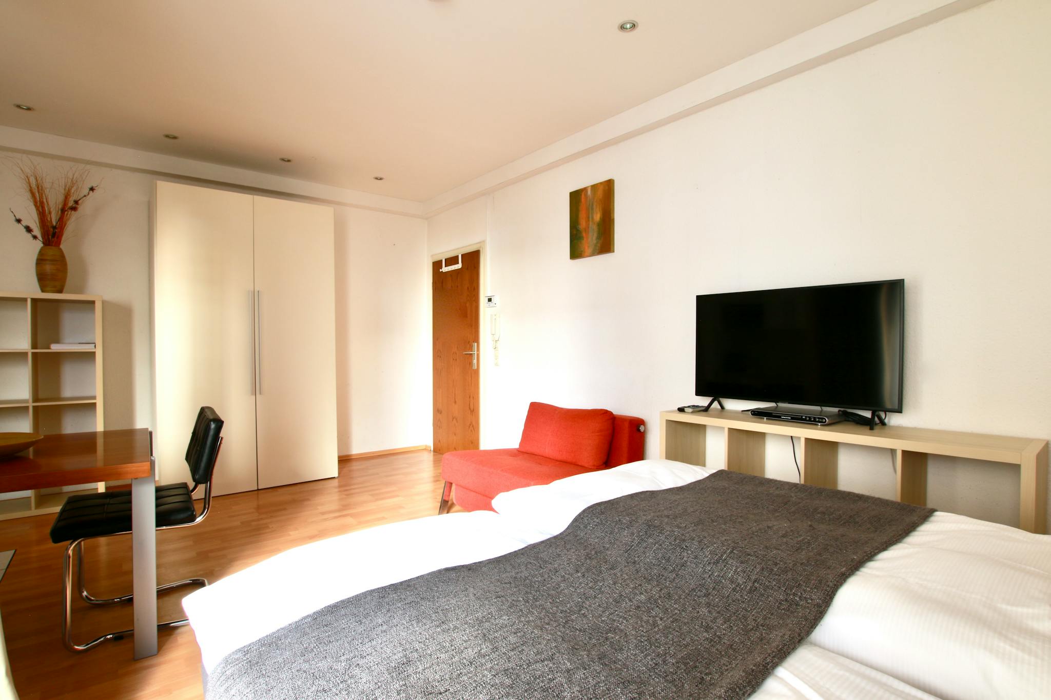 Apartment, Roonstraße, Cologne