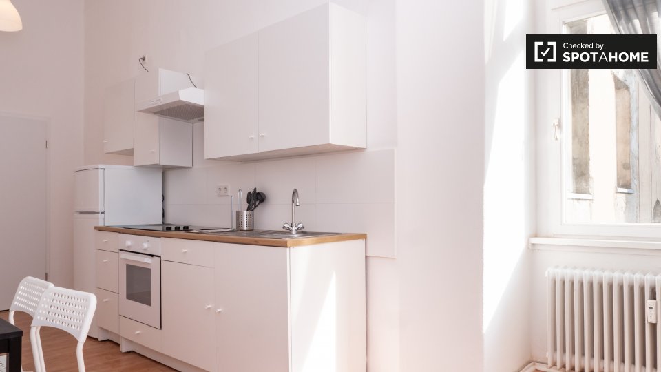 Room, Mehringdamm, Berlin