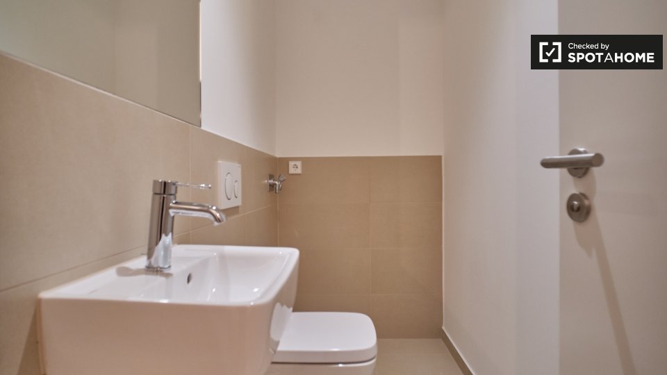 Room, Nazarethkirchstraße, Berlin
