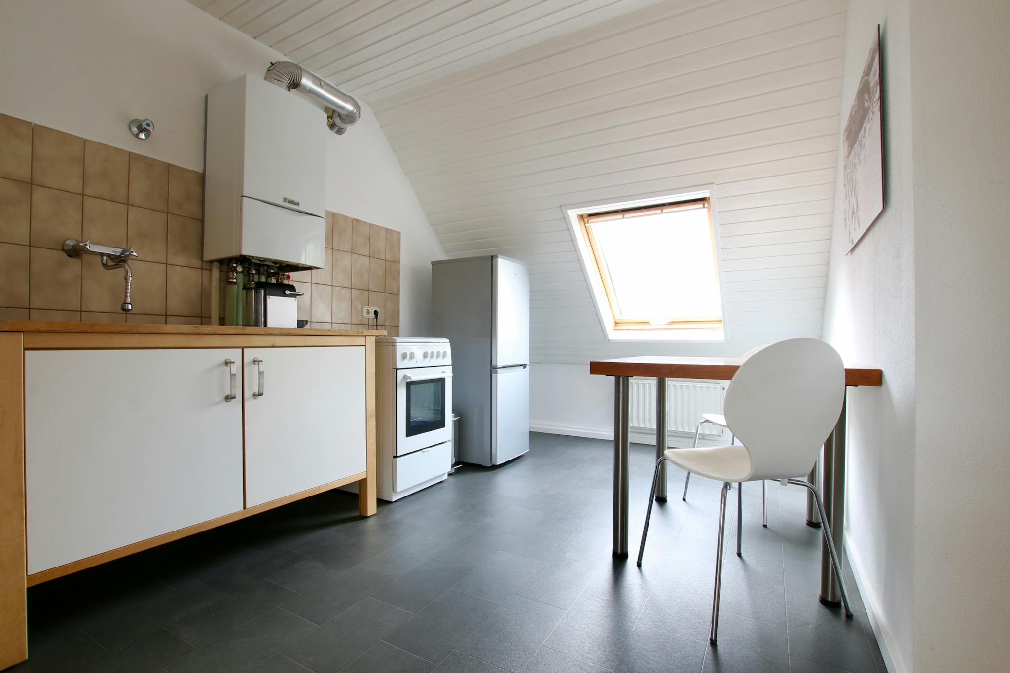 Apartment, Leostraße, Cologne