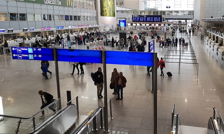 Restrictions set to ease for travellers entering Germany from the UK