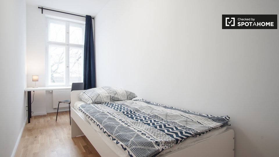 Room, Damerowstraße, 13187 Berlin, Germany, Berlin