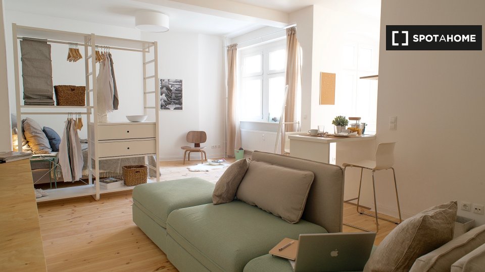 Apartment, Eisenacher Str.A, Berlin